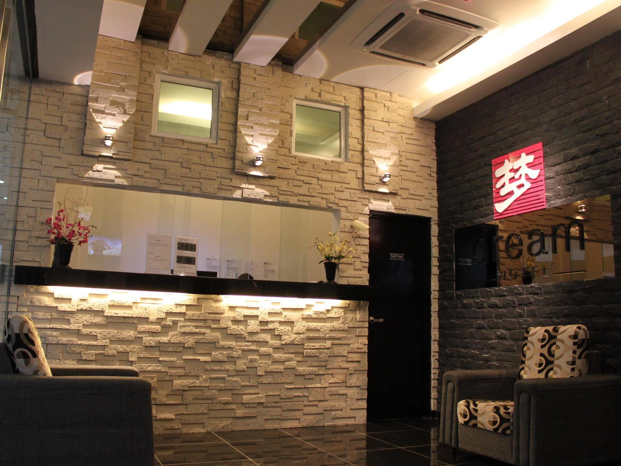 Dream Hotel Klang Exterior photo